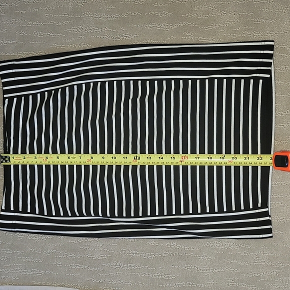 Reitmans Skirt - Picture 4 of 5